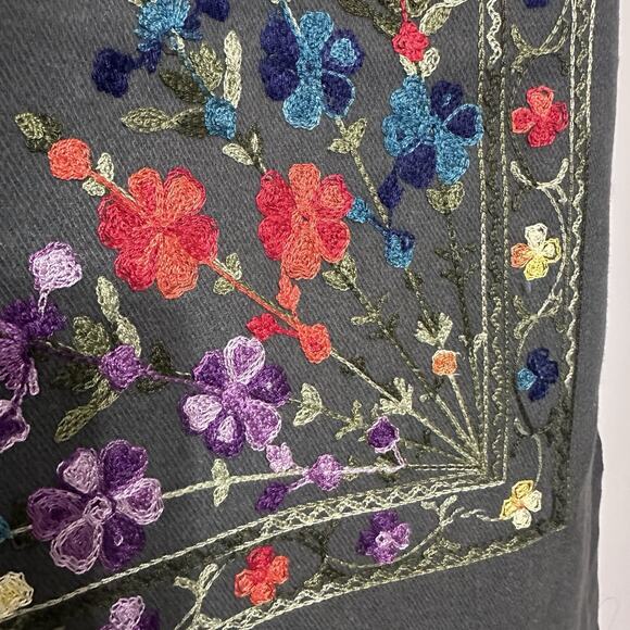 Gray Cashmere Wool Scarf Floral Embroidered Shawl Wrap Fringe Long 78 x 27 In. - Picture 11 of 14
